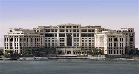 Palazzo Versace Dubai: 5 Star Luxury Hotel & Resort 